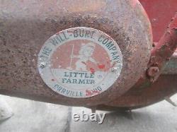 Vintage Will-burt Little Farmer Marche Derrière Cultivateur Avec Plow Briggs Réparation 6s
